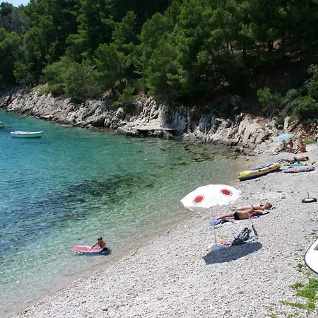 Secluded Fisherman's Cove Skozanje, Hvar - 18887 *